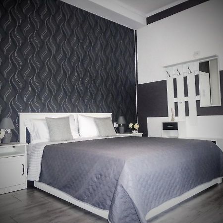 Chloe'S Rooms Cagliari Extérieur photo