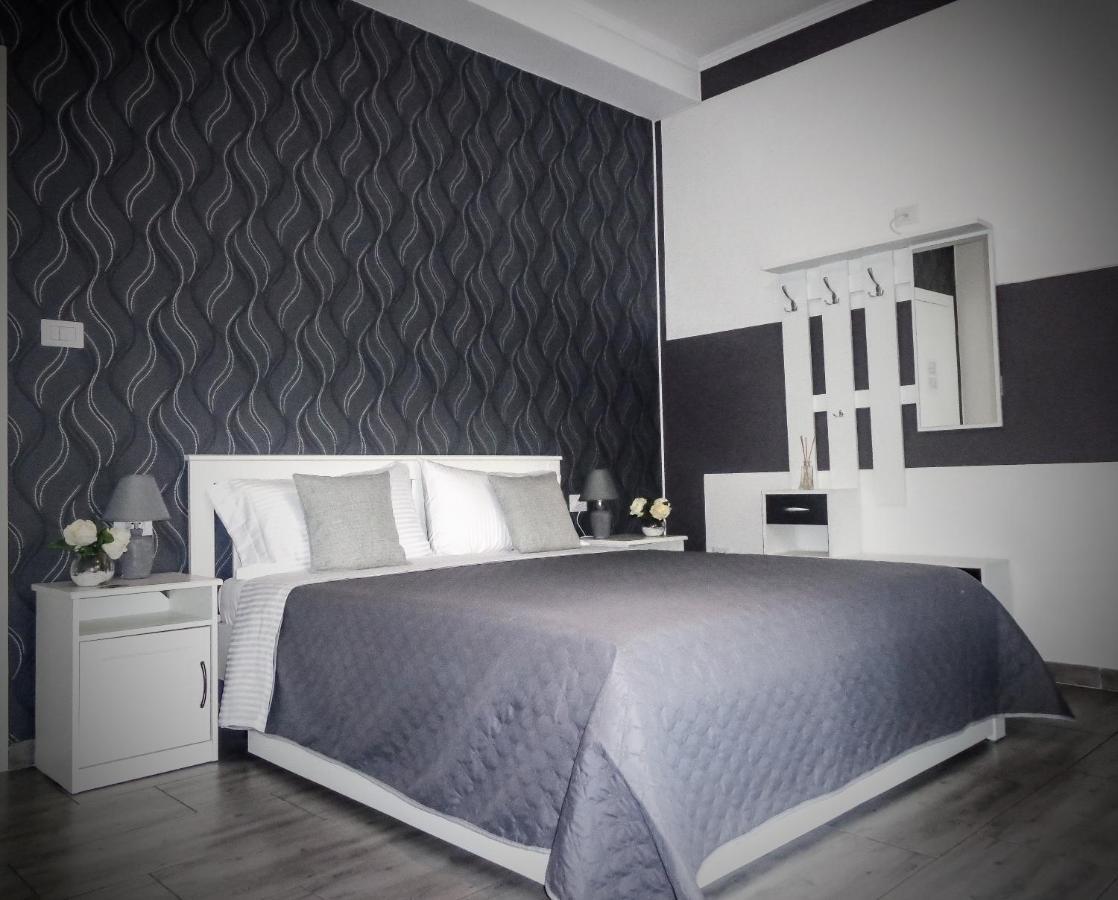 Chloe'S Rooms Cagliari Extérieur photo